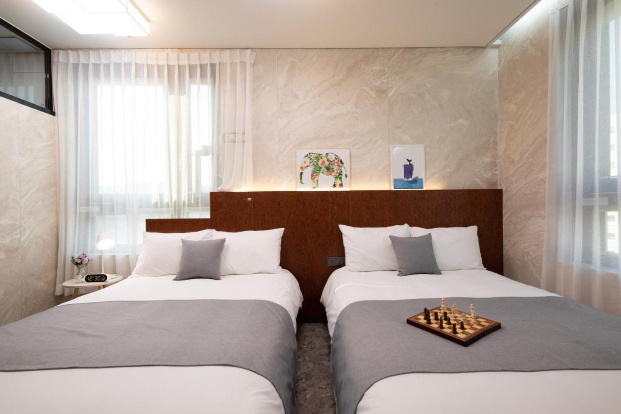 Hotel Dm Séoul Extérieur photo